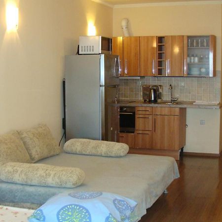 גולדן סנדס Admiral Apartments מראה חיצוני תמונה