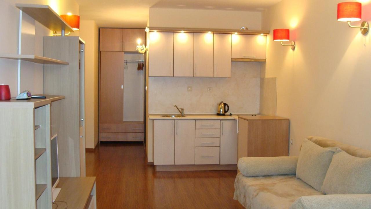 גולדן סנדס Admiral Apartments חדר תמונה