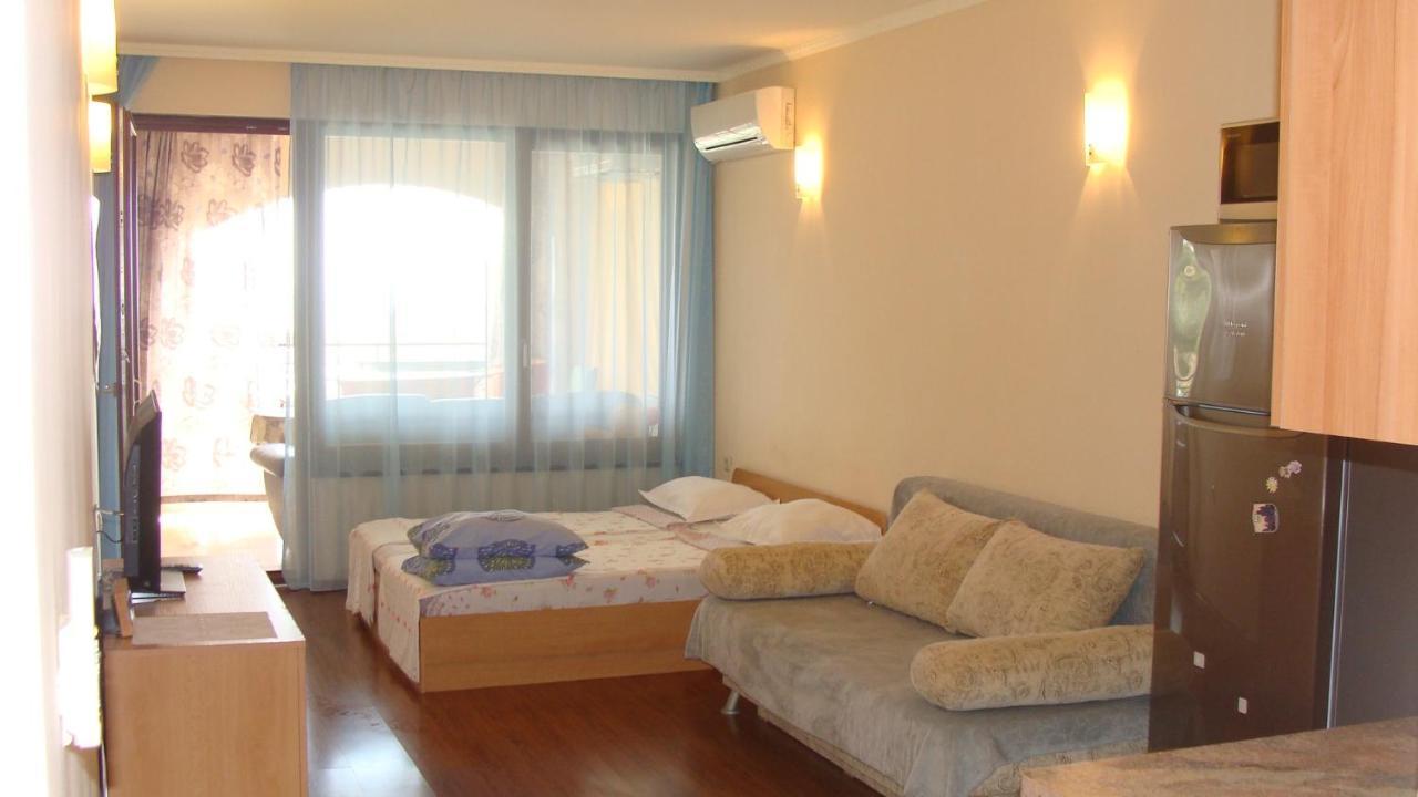 גולדן סנדס Admiral Apartments מראה חיצוני תמונה