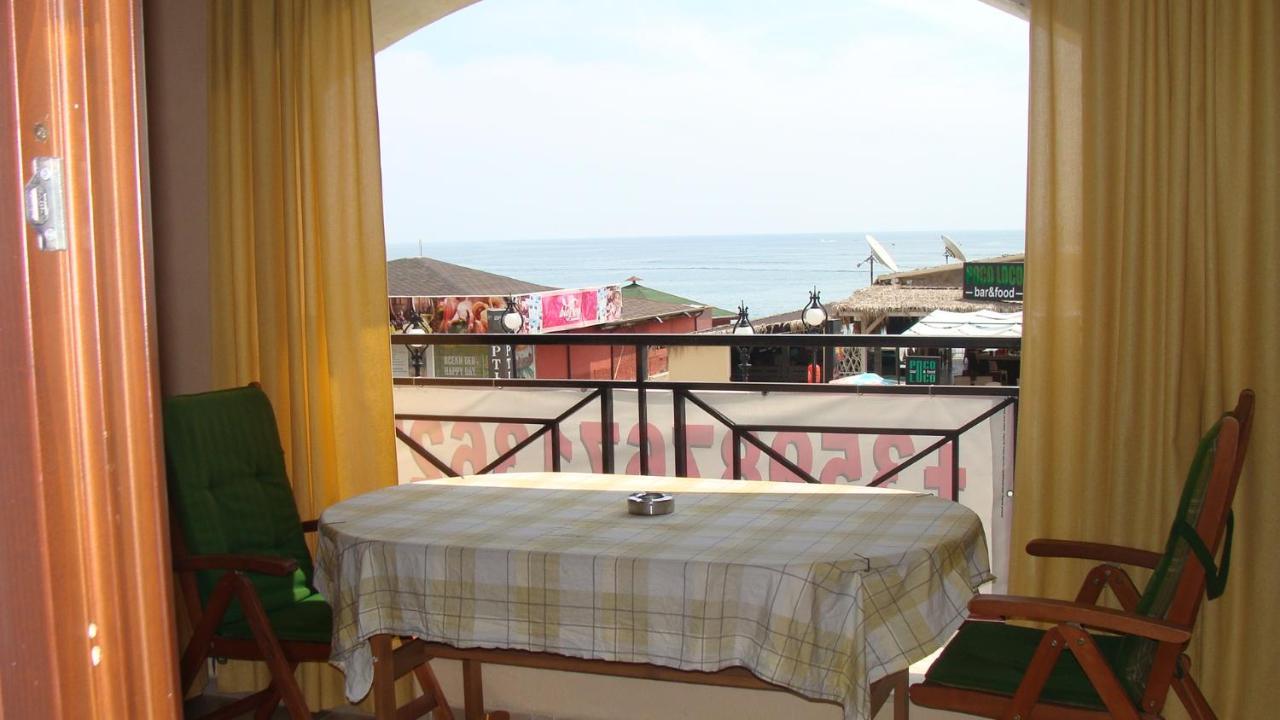 גולדן סנדס Admiral Apartments מראה חיצוני תמונה