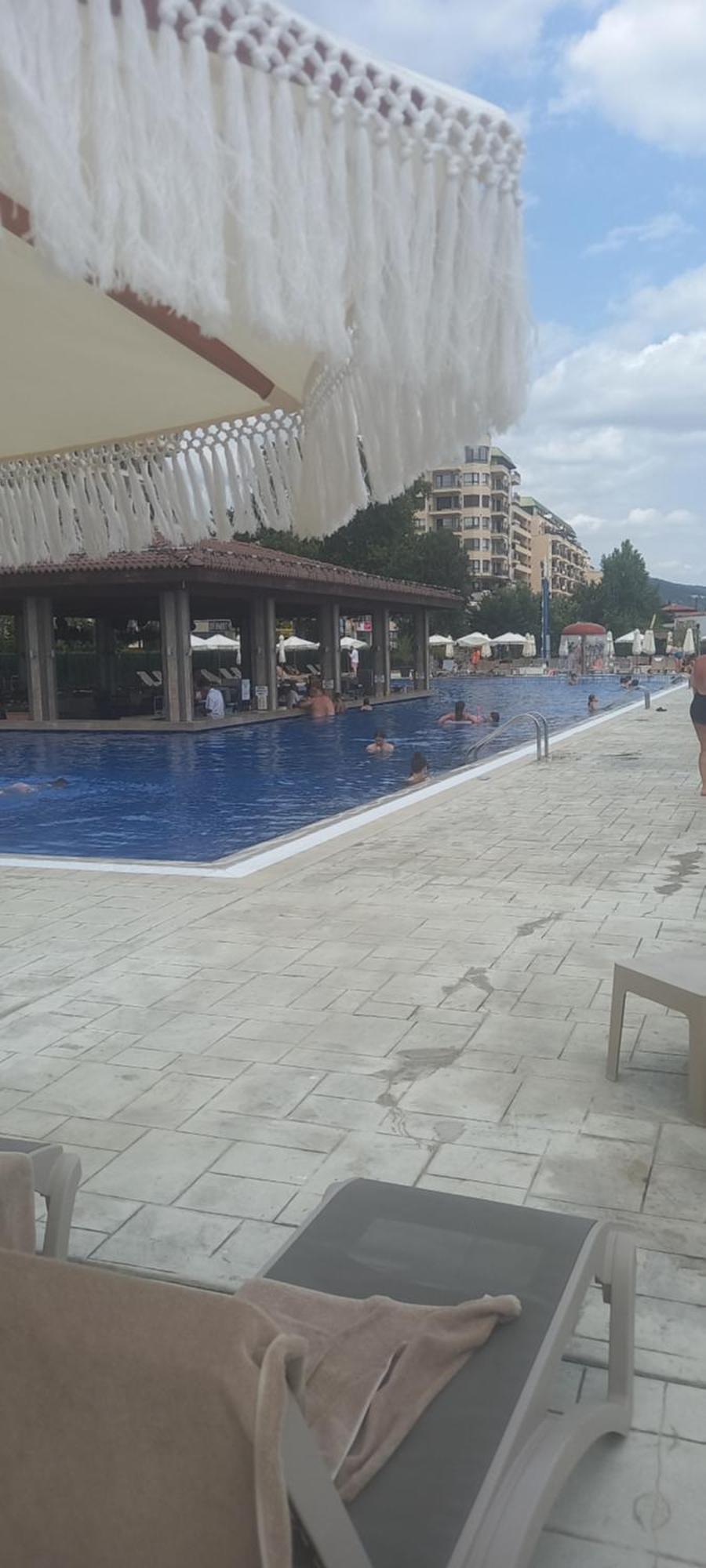 גולדן סנדס Admiral Apartments מראה חיצוני תמונה